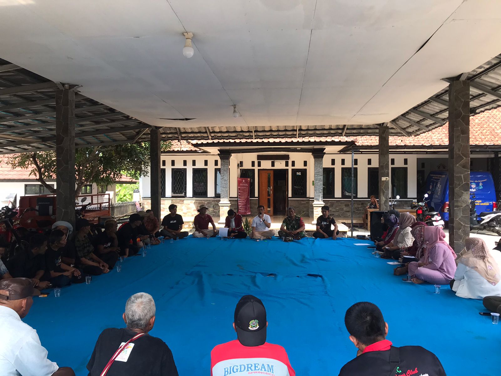 Rapat Peningkatan Kapasitas dan Evaluasi Aparatur Desa Kiarapedes Bersama BPD